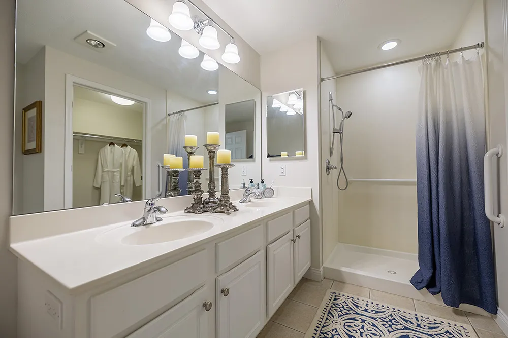 The Stratford Carmel Indiana | Villa Apartment Bath 01-2023
