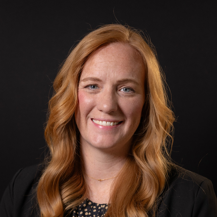 Christina Hooks Headshot